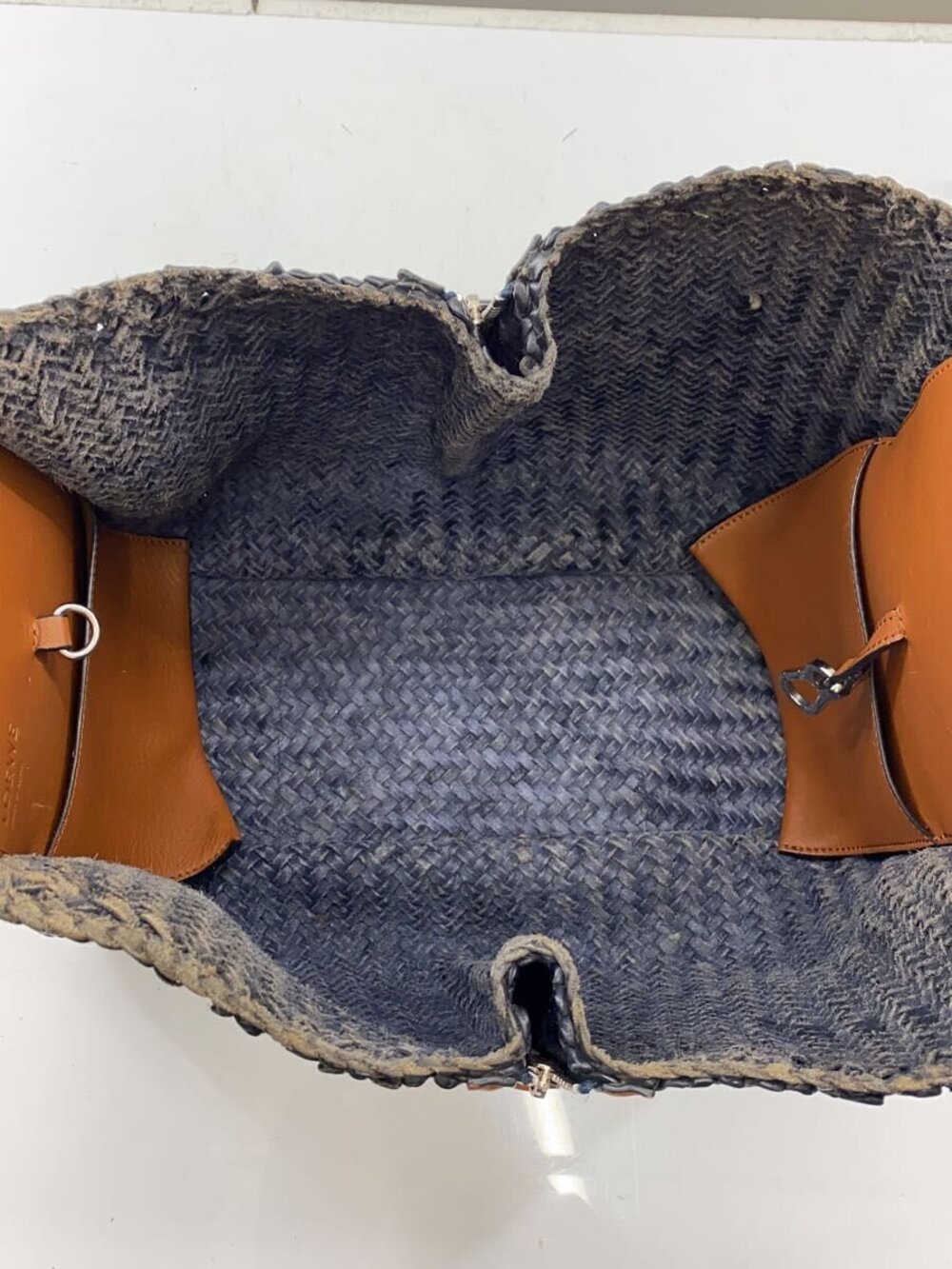 Loewe Hammock Shoulder Bag Black - Picture 6 of 7